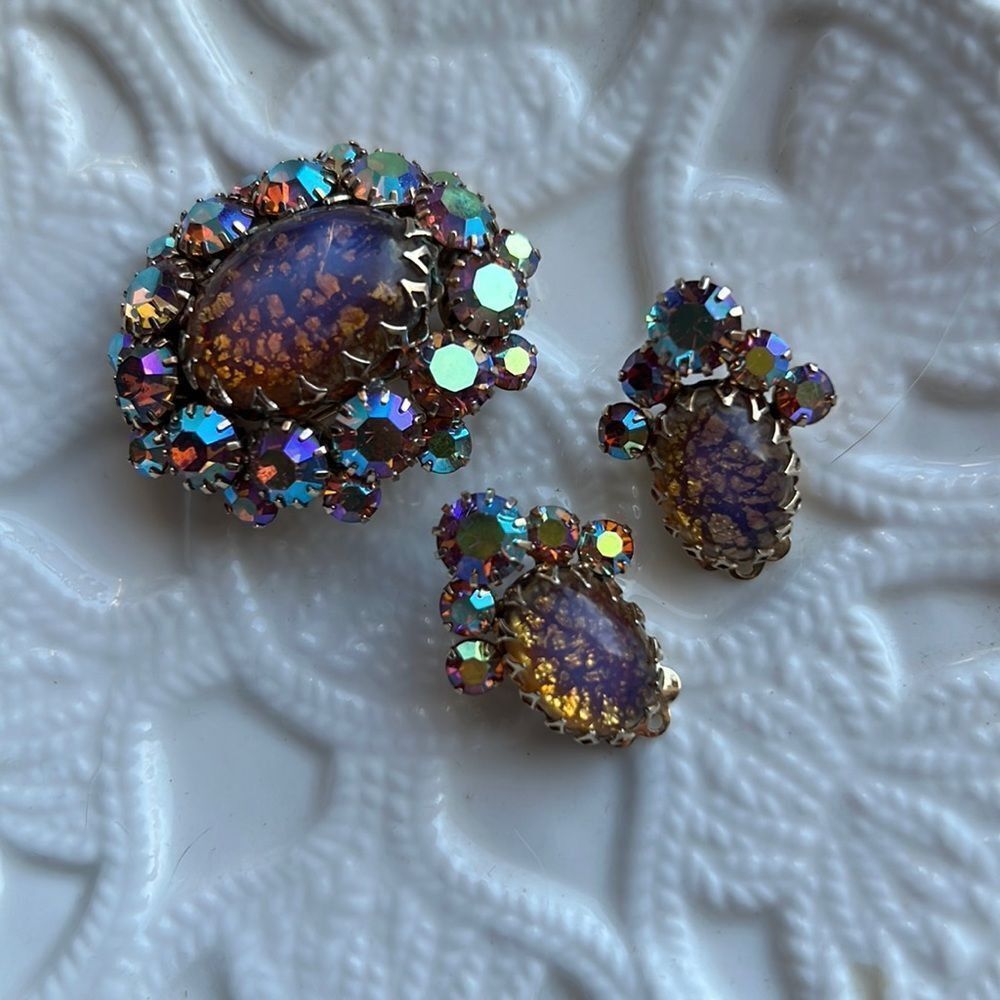 Vintage Coro Signed Dragons Breath Glass Brooch Earrings Set Aurora Borealis